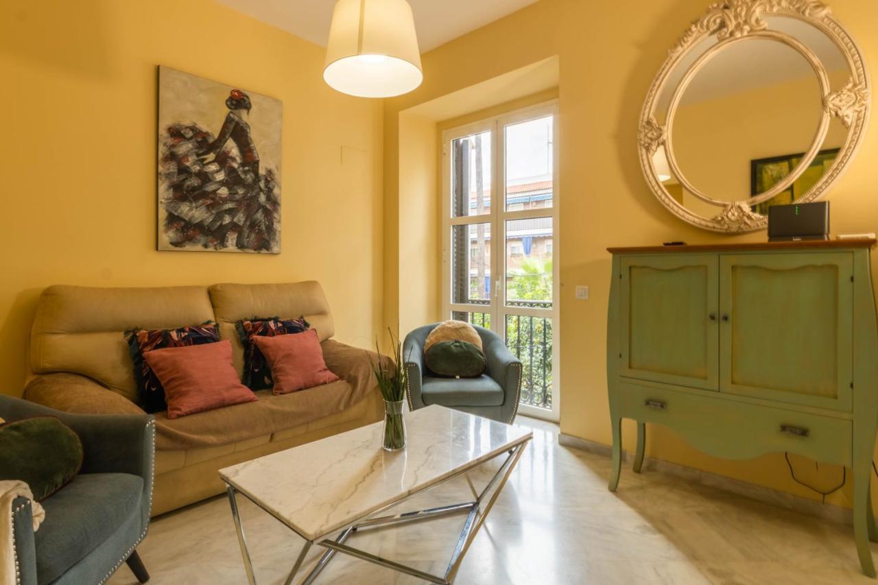 Apartamento Dux Veragua Centro Sevilla Luaran gambar